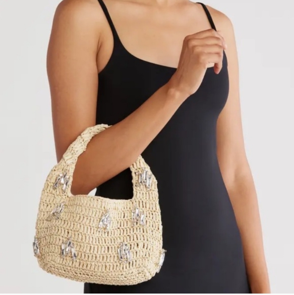 Elegant Cream Shoulder Bag with Silver Accents